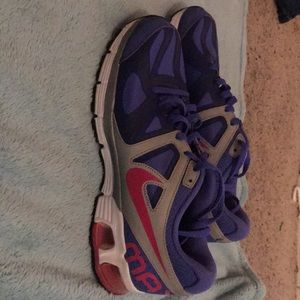 We are selling some workout shoes